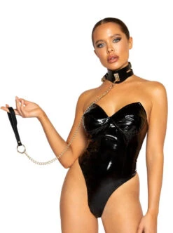 Chain Leash Choker With Buckle Closure